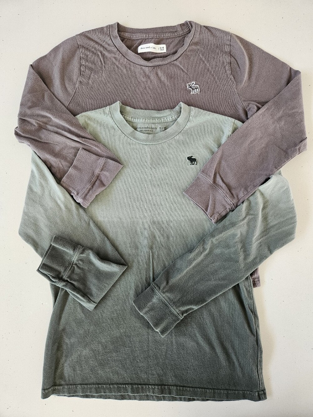 Abercrombie Kids T-shirt Lot Of 2 Long Sleeve Green And Gray Purple 9 10 11 12